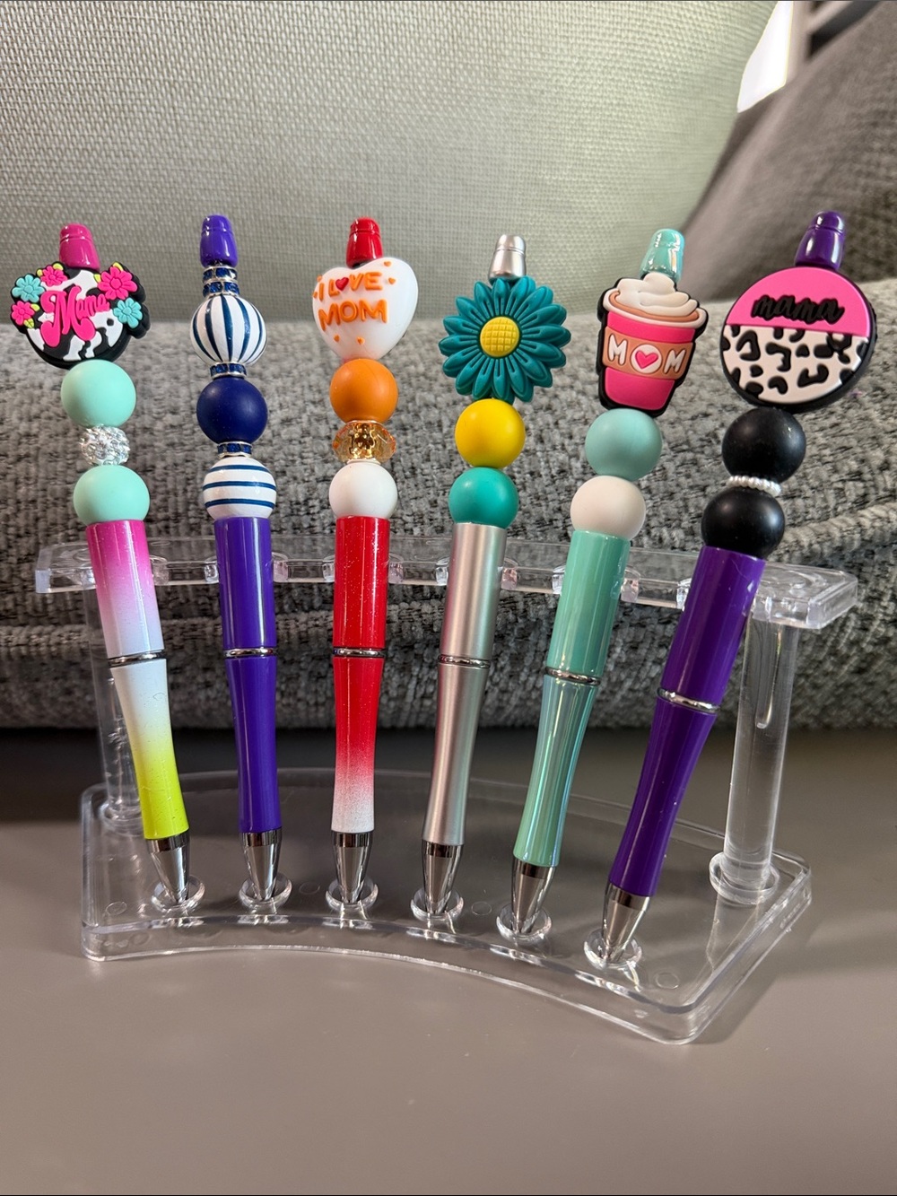 NWOT Decorative Mom/Mama Beaded Pens - Assorted Colors Set Of 6
